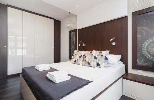 City Centre Apartment | Apartment with Private Parking - Lubicz 17 street