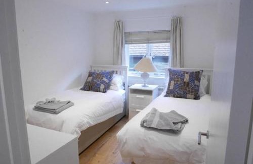 Yarmouth Apartment | Apartment with Roof Terrace - Centre of Yarmouth