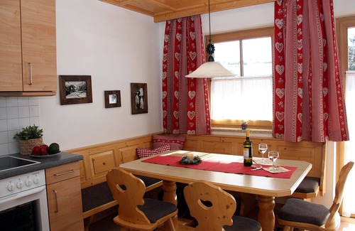 Konigsleiten Apartment | Apartment with sauna for 6 people in Königsleiten/Zillertal Arena