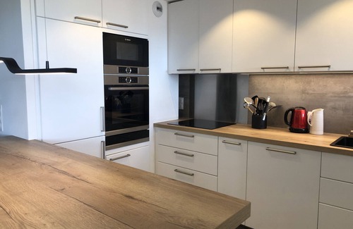 Nice Apartment | Apartment with sea view 2 min from the beach, terrace, swimming pool and parking