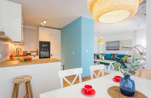 Liznjan Apartment | Apartment with shared swimming pool