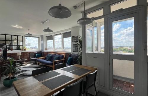 South Hampstead Apartment | Apartment with stuning city views close to center