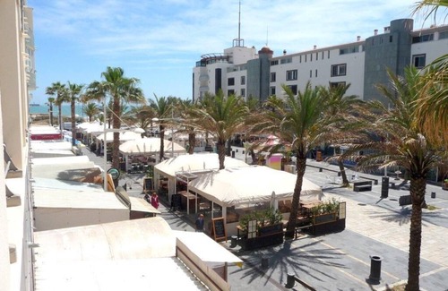 Cap d'Agde Apartment | Apartment with swimming pool and beach 100m away, sleeps 6
