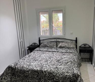 Marina Apartment | Apartment with swimming pool Marina