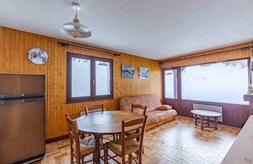 La Clusaz Apartment | Apartment with terrace at the foot of the slopes