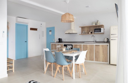 Plaza De La Costera Apartment | Apartment with terrace facing the sea Mr. 31A