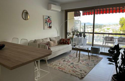 Le Cannet Apartment | Apartment with terrace in Le Cannet Colline
