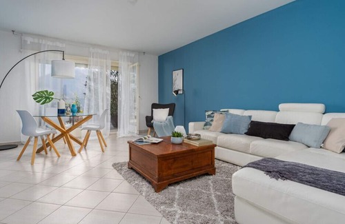 Porza Apartment | Apartment with terrace in panoramic area of Lugano (Elios Apt)