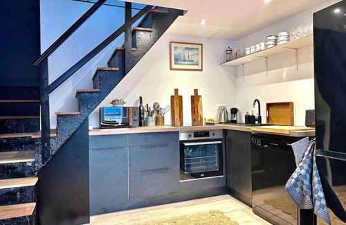 Ault Apartment | Apartment with very large terrace and sea view for six people