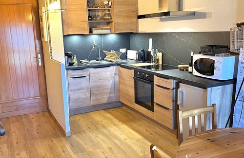 Les Angles Apartment | Apartment with view of Lac de Matemale