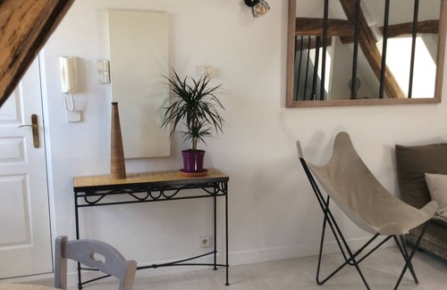 Yerres Apartment | Apartment within the Royal Abbey
