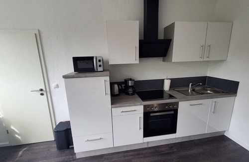Veldhausen Apartment | Apartment 'Wohnung 1' with Shared Terrace and Wi-Fi