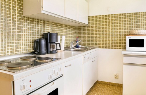 Hinterzarten Apartment | Apartment 'Wohnung 2 Mit Balkon Und Aussicht' with Balcony and Wi-Fi