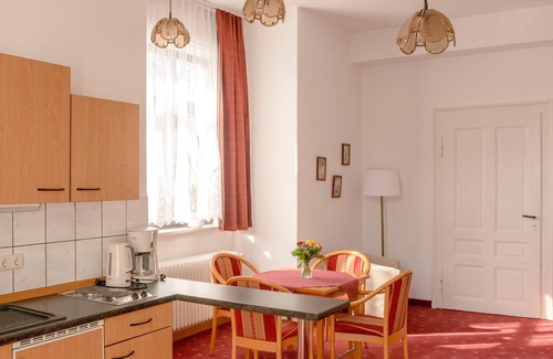 Bad Elster Cottage | Apartment, you, toilet, 1 bedroom, 2 build. possible - Hotel-Pension Heimburg