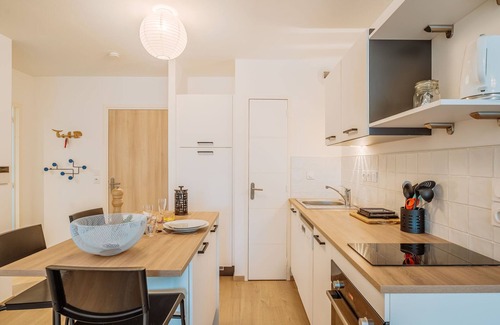 Dinard Apartment | Apartment Zéphyr by Interhome
