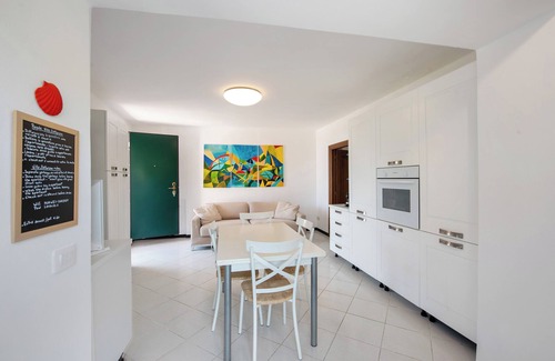 Celle Ligure Apartment | Apartment 'Zafferano Suites - Lavanda' with Sea View, Private Terrace and Wi-Fi
