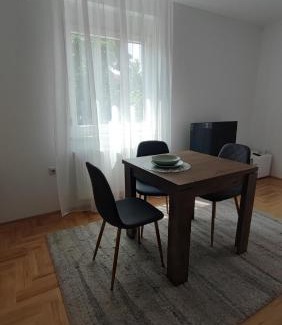 Pirot Apartment | Apartment Zmaj