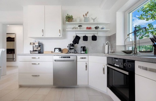 Hamelin Apartment | Apartment 'Zuhause Auf Zeit Weserlicht' with Shared Terrace, Balcony and Wi-Fi
