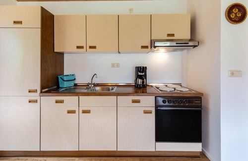 Unterallgau Apartment | Apartment 'Zur-West-Wohnung' with Garden, Balcony & Wi-Fi
