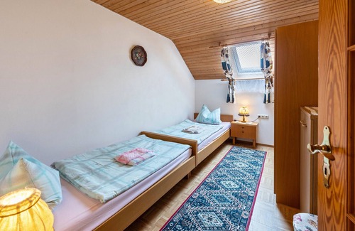 Unterallgau Apartment | Apartment 'Zur-West-Wohnung' with Garden, Balcony & Wi-Fi
