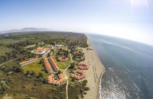 Ulcinj Apartment | Apartment4/A red,5 People,wifi,AC,WiFi,500Meter from Grate Beach,Breakfast incl.