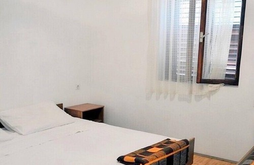 Ivan Dolac Apartment | Apartments Šime, (2830), Ivan Dolac, Croatia
