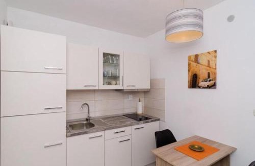 Kobas Apartment | Apartments Ammos - One Bedroom Apartment with Shared Terrace and Sea View Mali