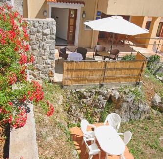 Kuceli House | Apartments and Room in Nature Setting