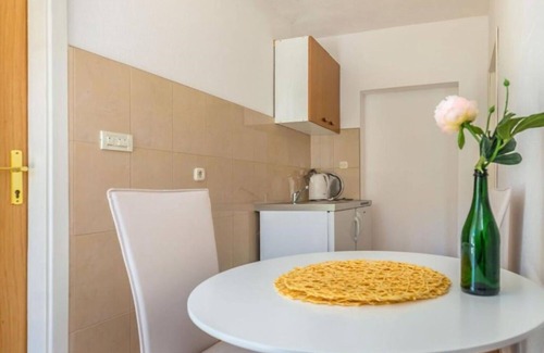 Istok Apartment | Apartments and Room Tattoo (111881-A2) - Makarska