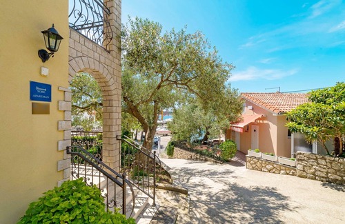 Banjol Apartment | Apartments and rooms Slavko, (8121), Rab, hr