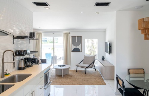South of Fifth Apartment | Apartments at 100 Collins