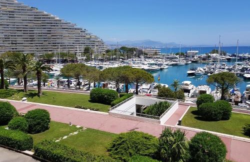 Villeneuve Loubet Beach Apartment | Apartments at Commodoro