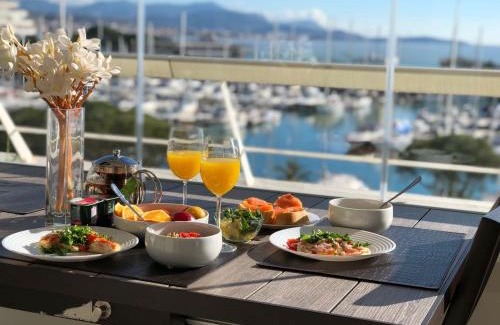 Villeneuve Loubet Beach Apartment | Apartments at Commodoro