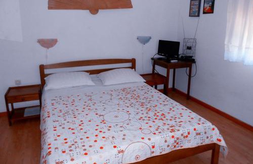 Poljana Apartment | Apartments BISERKA (4232)