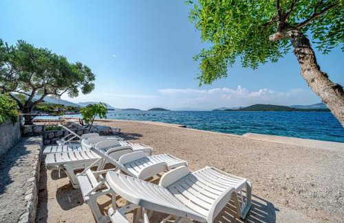 Dubrava Apartment | Apartments by the sea Cove Pjestata, Peljesac - 10236