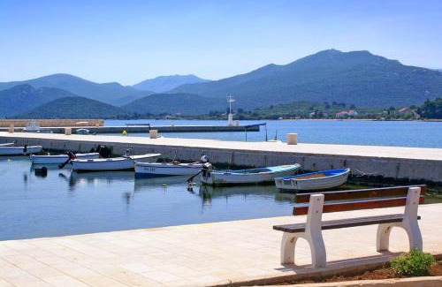 Drace Apartment | Apartments by the sea Drace, Peljesac - 4550
