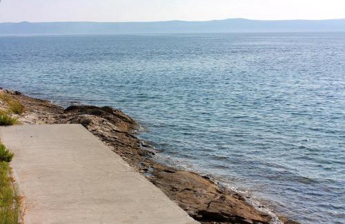 Sumartin Apartment | Apartments by the sea Sumartin, Brac - 12036