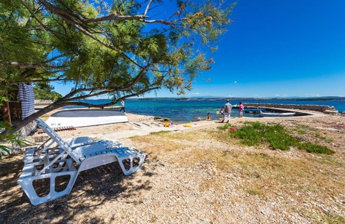 Kraj Apartment | Apartments by the sea Tkon, Pasman - 12346