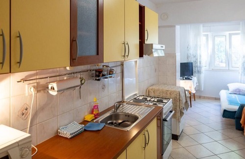 Pokrivenik Apartment | Apartments Davorka (38421-A3) - Gdinj - island Hvar