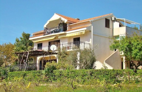 Simuni Apartment | Apartments Davorka, (14950), Šimuni, Croatia