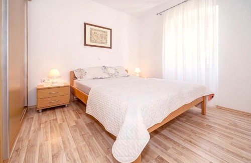 Malinska Apartment | Apartments Dumica
