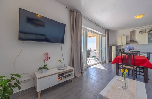 Zavala Apartment | Apartments Ena (33981-A3) - Zavala - island Hvar