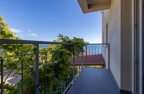 Zavala Apartment | Apartments Ena (33981-A3) - Zavala - island Hvar