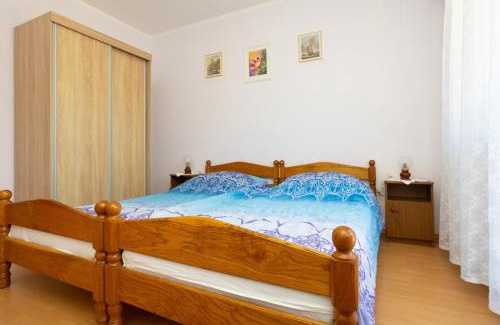 Njivice Apartment | Apartments Filosevic by El-Pi Tours