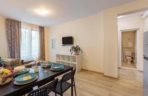 Burgas Apartment | Apartments Flora