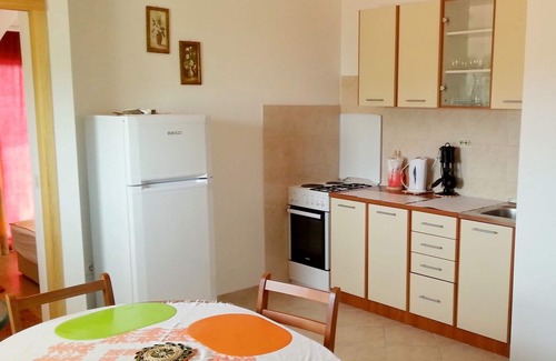 Rogoznica Apartment | Apartments Franka, (15464), Zečevo, Croatia