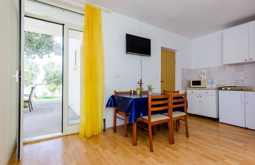 Drace Apartment | Apartments Glavor - One Bedroom Apartment with Terrace and Sea View (A1)