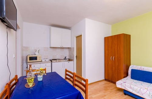 Drace Apartment | Apartments Glavor - One Bedroom Apartment with Terrace and Sea View (A1)