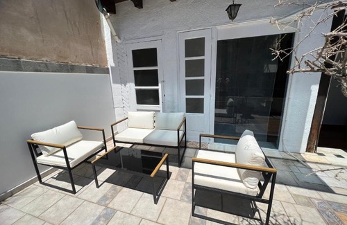 Omonia Apartment | Apartments in Athens, Greece