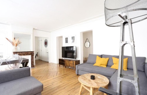 Quartier de Rochechouart Apartment | Apartments in Paris, France